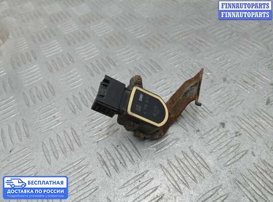 Датчик дорожного просвета на BMW X5 (E70)