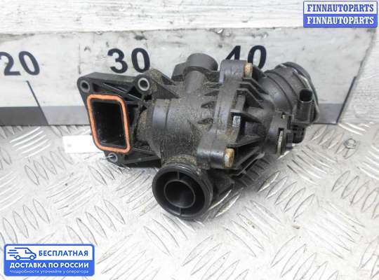 Корпус термостата на Mercedes-Benz C (W204)