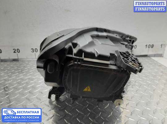 Фара передняя на Audi A6 (C7)