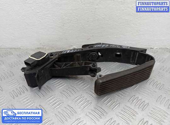 Педальный узел (педаль) на Mercedes-Benz S (W221)