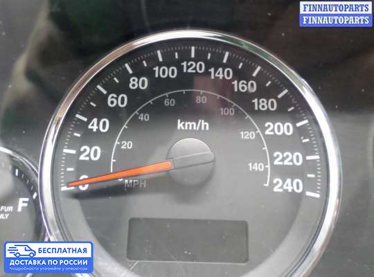 Щиток приборов на Jeep Grand Cherokee III (WK, WH)