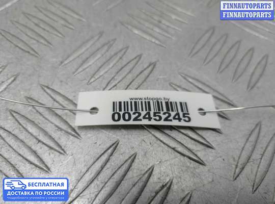 Петля капота на Volkswagen Touareg I (7L)