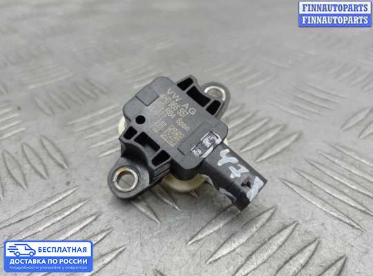 Датчик удара (Airbag) на Audi A6 (C7)