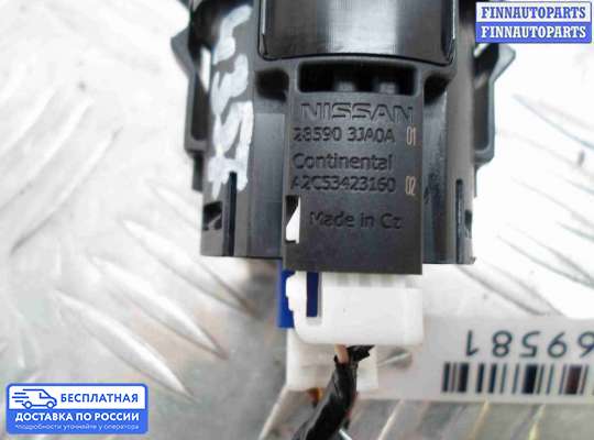 Кнопки на Infiniti Q50 (V37)