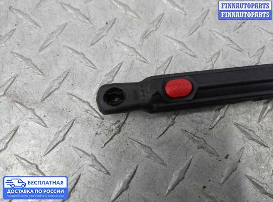 Амортизатор капота на Mercedes-Benz S (W222)