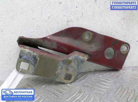 Петля капота на Nissan X-Terra (N50)