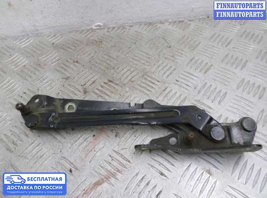Петля крышки багажника на Ford Focus I