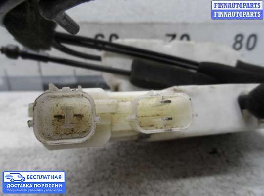 Замок боковой двери на Nissan Pathfinder III (R51)
