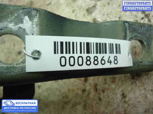 Петля капота на Hyundai Santa Fe II (CM)