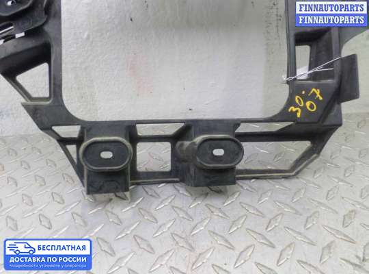 Кронштейн бампера на Volkswagen Touareg II (7P)