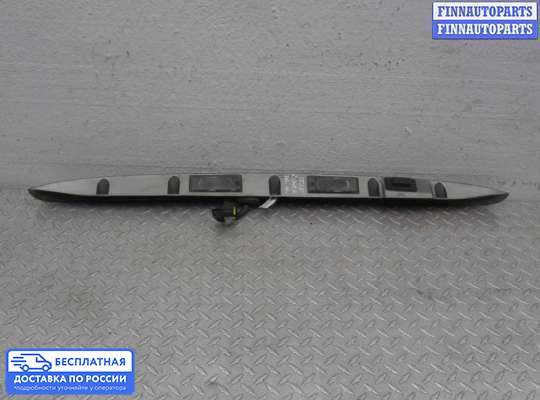 Планка подсветки номера на Jeep Grand Cherokee II (WJ, WG)