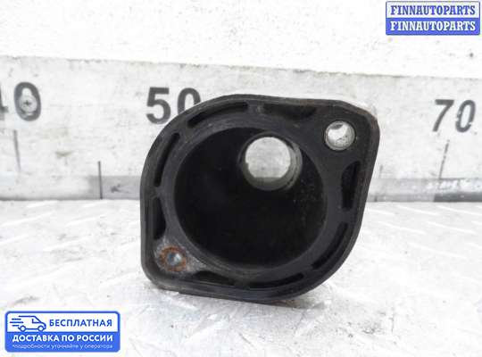 Корпус термостата на Toyota Camry XV40
