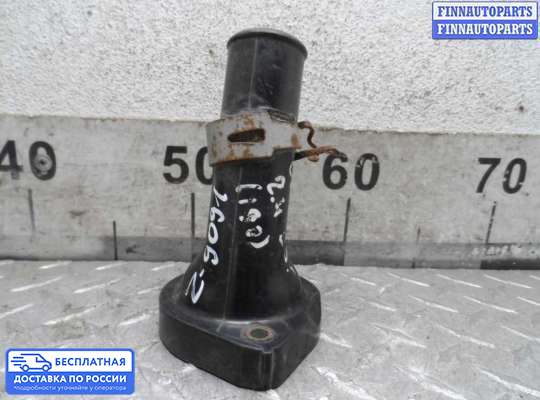 Корпус термостата на Toyota Camry XV40