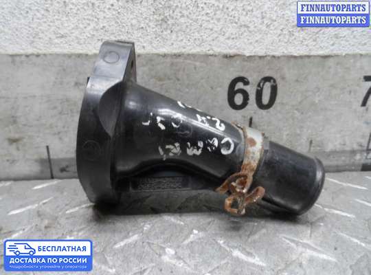 Корпус термостата на Toyota Camry XV40