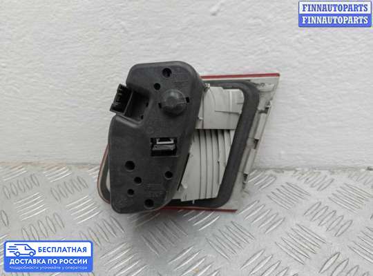 Фонарь крышки багажника на BMW 3 (E46)
