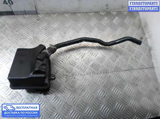 Бачок гидроусилителя на Mercedes-Benz C (W204)