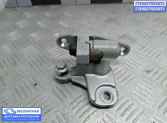 Петля двери на Mercedes-Benz B (W245)