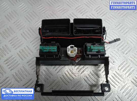 Дефлектор обдува салона на Audi A8 (D3, 4E)