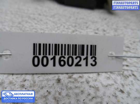 Замок боковой двери на Nissan Maxima QX II (A32)
