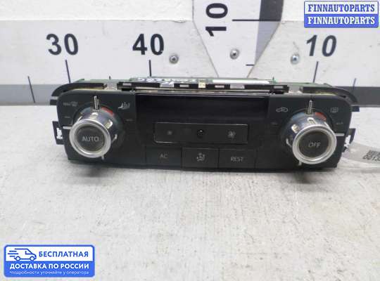 Блок управления печкой на Volkswagen Touareg II (7P)