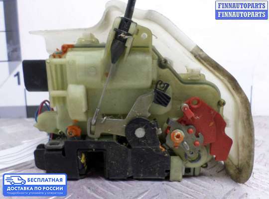 Замок боковой двери на Volkswagen Jetta V (1K)