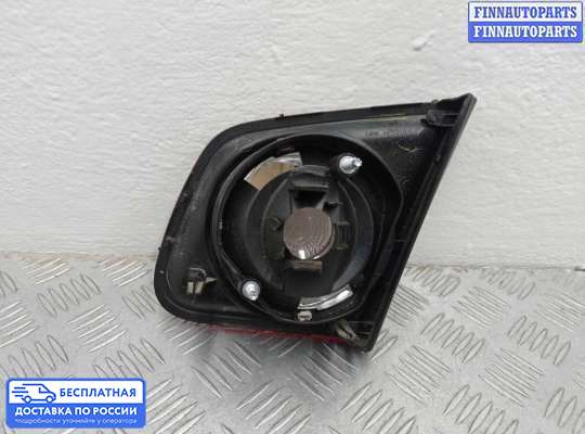 Фонарь крышки багажника на Volkswagen Jetta V (1K)