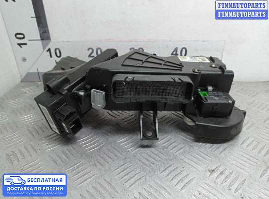 Дефлектор обдува салона на Volkswagen Phaeton (3D)