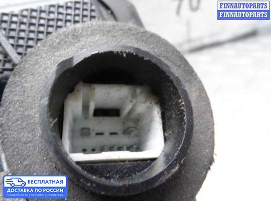 Замок боковой двери на Toyota Camry XV40