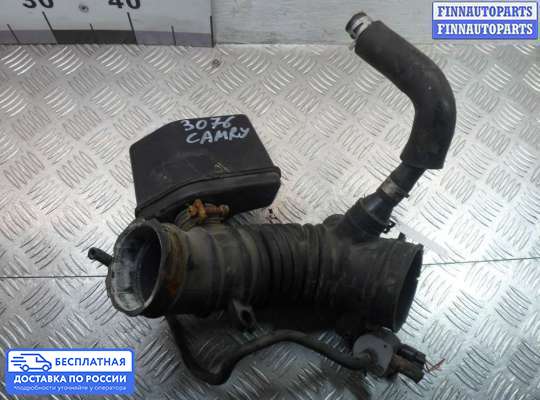 Воздухозаборник на Toyota Camry XV40