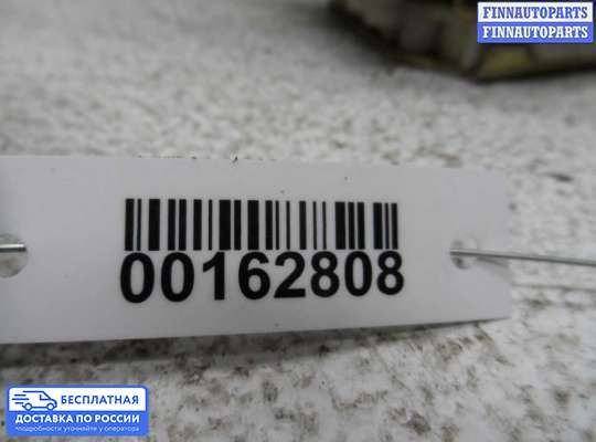 Замок боковой двери на Nissan Primera (P11)