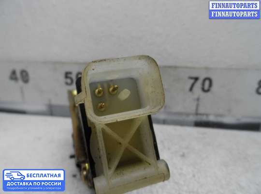 Замок боковой двери на Opel Omega B