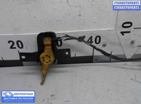 Замок капота на Ford Kuga II / Escape III
