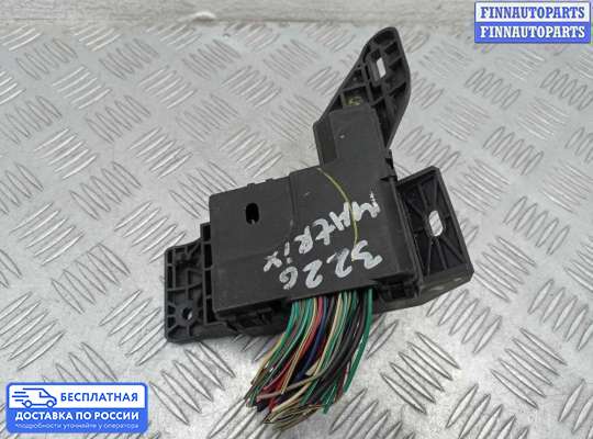 Блок предохранителей на Toyota Matrix I (E13)