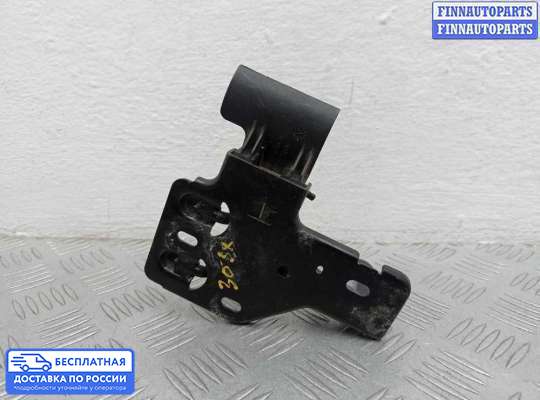 Замок капота на Volkswagen Touareg I (7L)