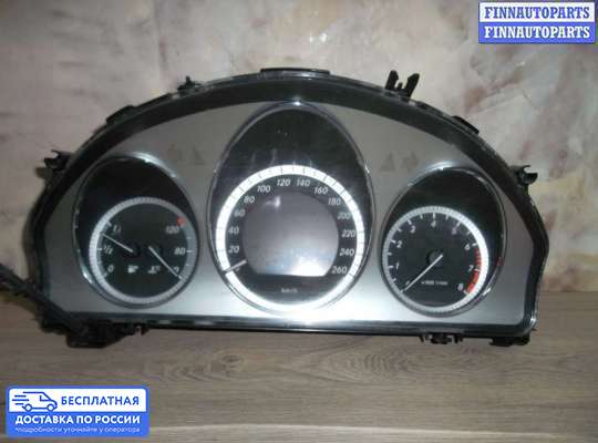 Щиток приборов на Mercedes-Benz C (W204)