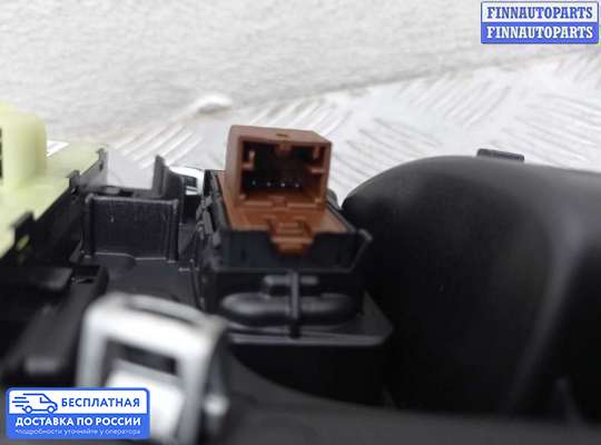 Ручка двери внутренняя на Audi A6 (C7)