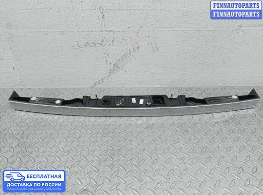 Планка подсветки номера на BMW 7 (F01/F02)