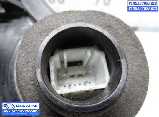 Замок боковой двери на Toyota Land Cruiser Prado 120