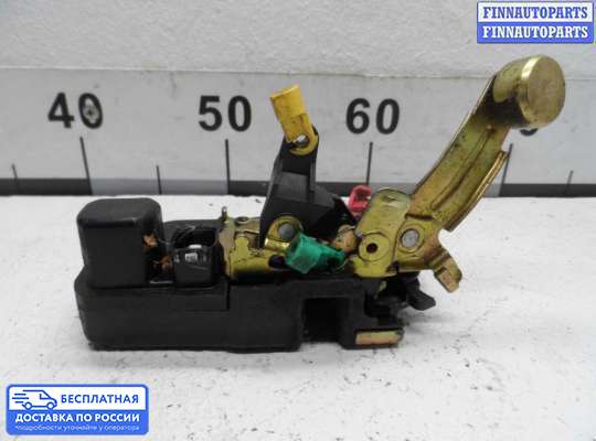 Замок боковой двери на Jeep Cherokee II / Liberty (KJ)