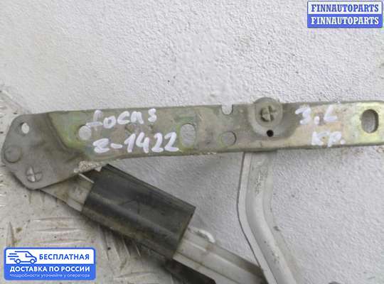 Петля крышки багажника на Ford Focus I