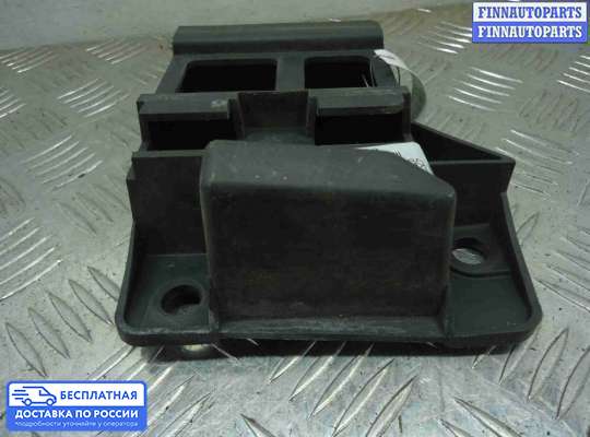 Кронштейн бампера на Volkswagen Crafter I (2E)