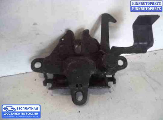 Замок капота на Toyota FJ Cruiser