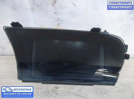 Дисплей бортового компьютера на Mercedes-Benz S (W221)
