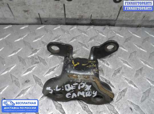 Петля двери на Toyota Camry XV40