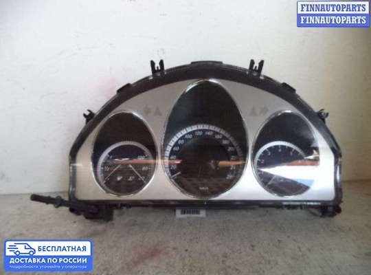 Щиток приборов на Mercedes-Benz C (W204)