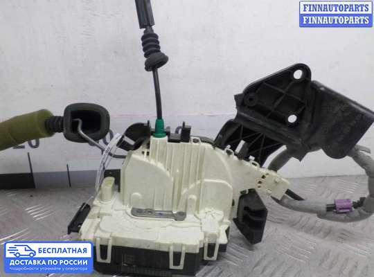 Замок боковой двери на Mercedes-Benz C (W204)