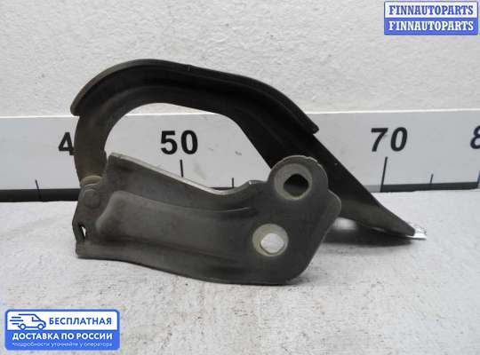 Петля капота на Ford Kuga II / Escape III