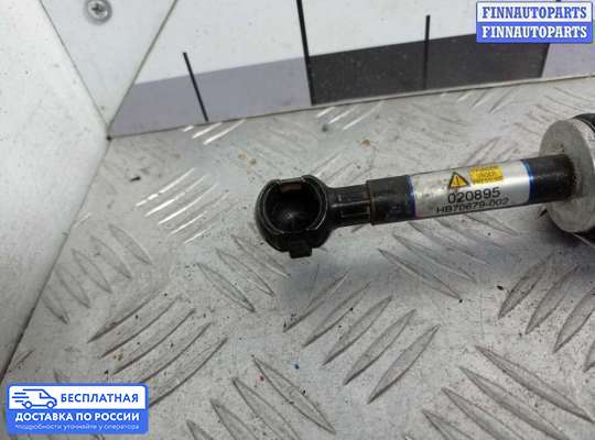 Амортизатор крышки багажника на Volkswagen Touareg I (7L)