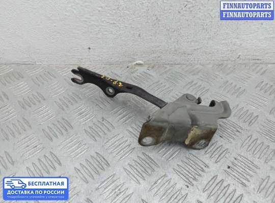 Петля капота на Mazda CX-7