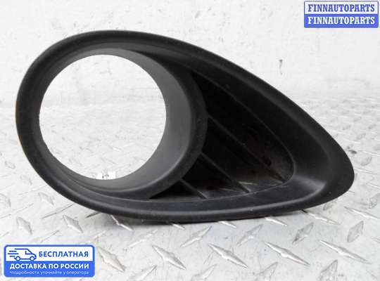 Решетка (заглушка) бампера на Infiniti FX I (S50)